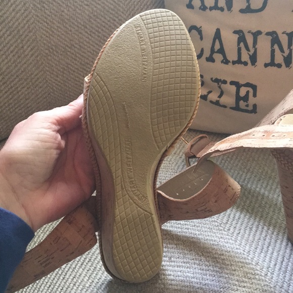 Stuart Weizman cork sandals size 6.5N - Picture 4 of 8
